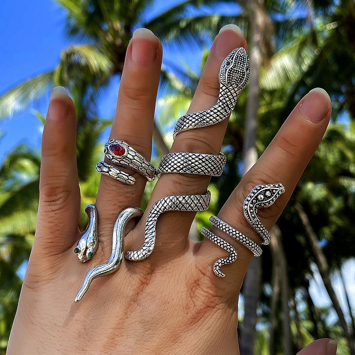 Men's Handsome Snake Pattern Punk Snake-shaped Animal Rings