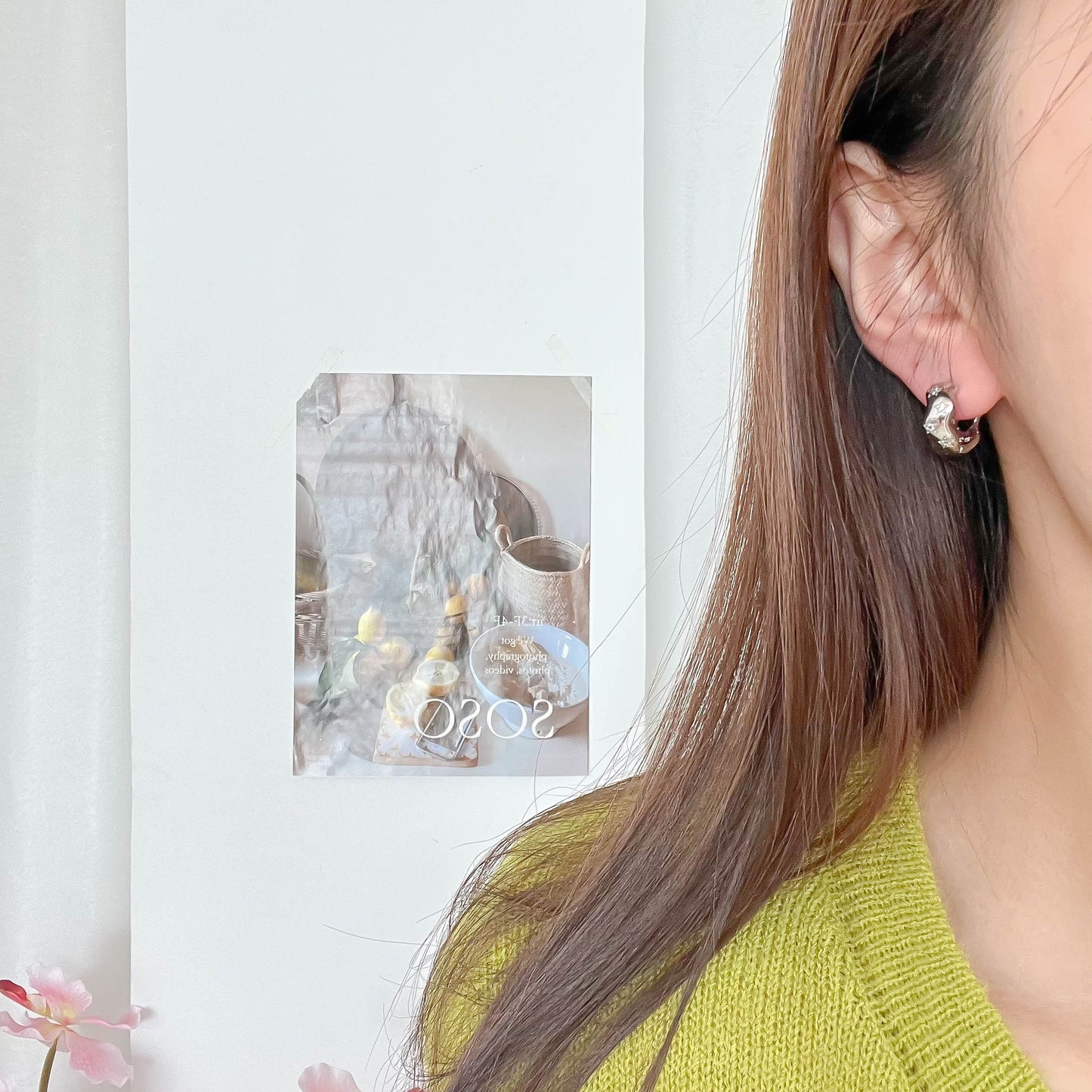 Women's Korean Style Star Hollow Clip Simple Commuter Earrings