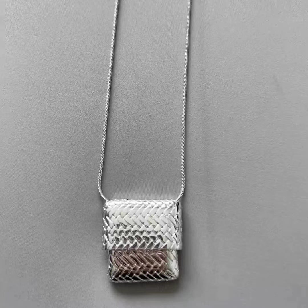 Women's Woven Bag Long Fashionable Sier Water Filter Bottle Necklaces