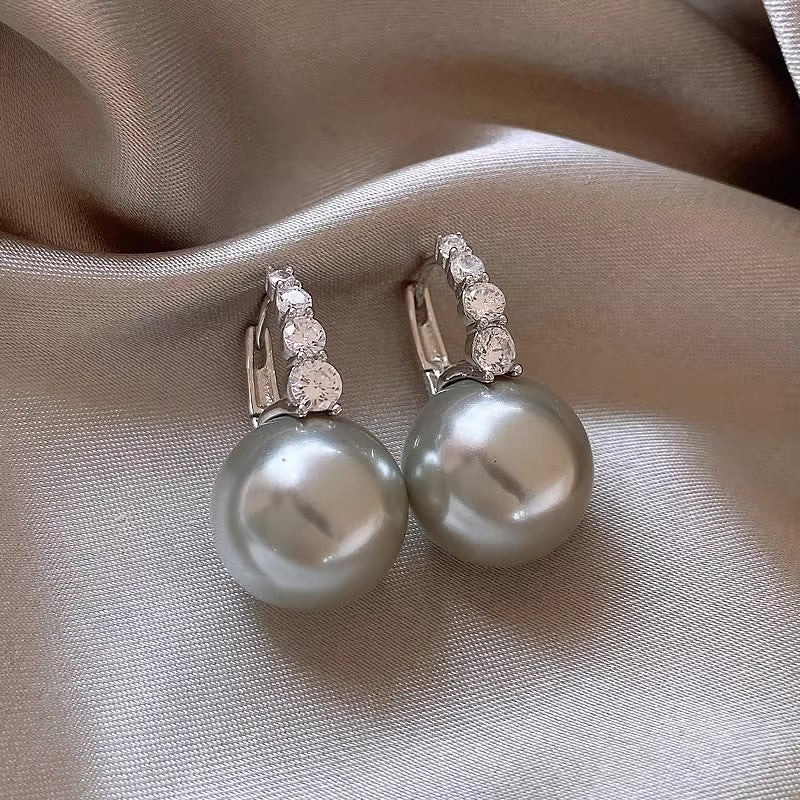 Women's Pearl Niche Unique Clip High-grade Light Ear Buckle