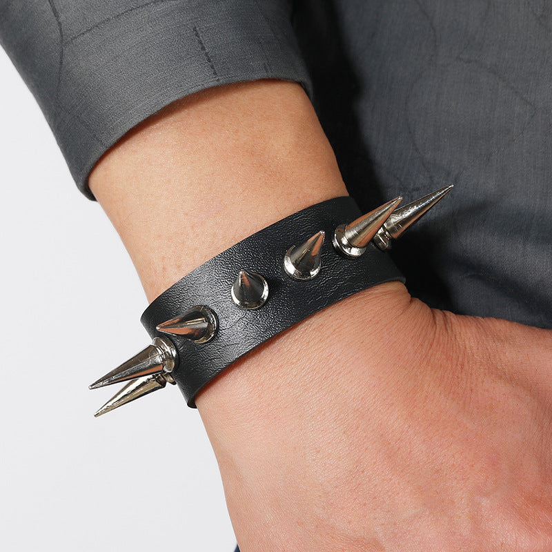 Men's Personalized Single Row Pointed Nail Leather Bracelets