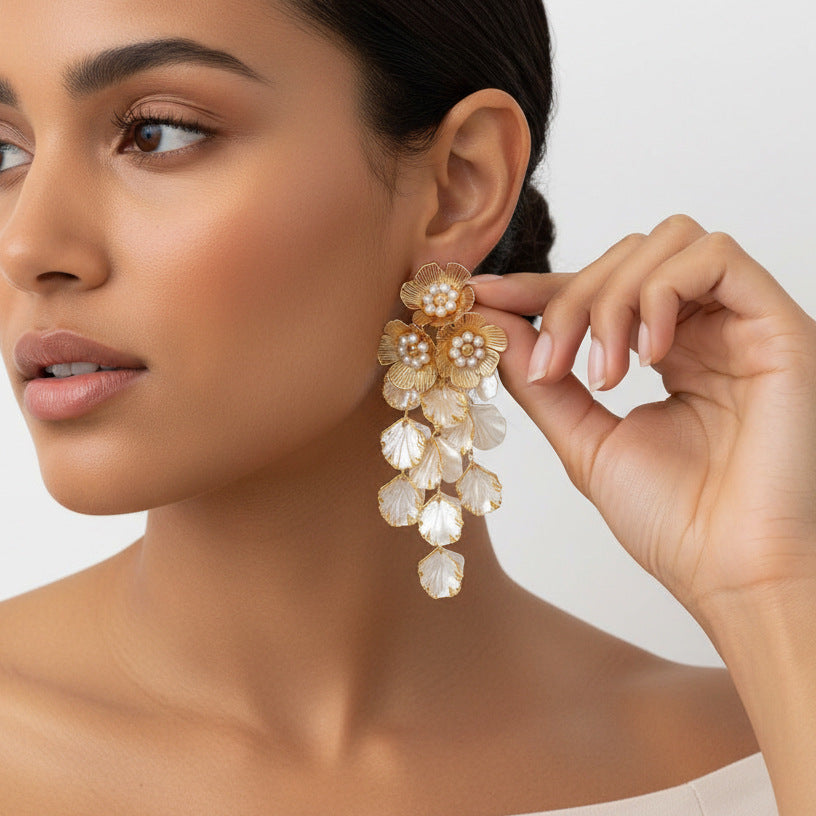 Women's Sweet Dopamine Imitation Pearl Woven Flower Earrings
