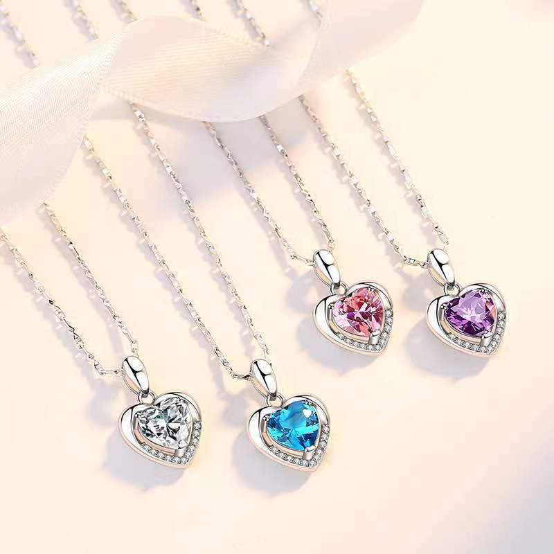 Heart-shaped Series Female Clavicle Topaz Ocean Pendants