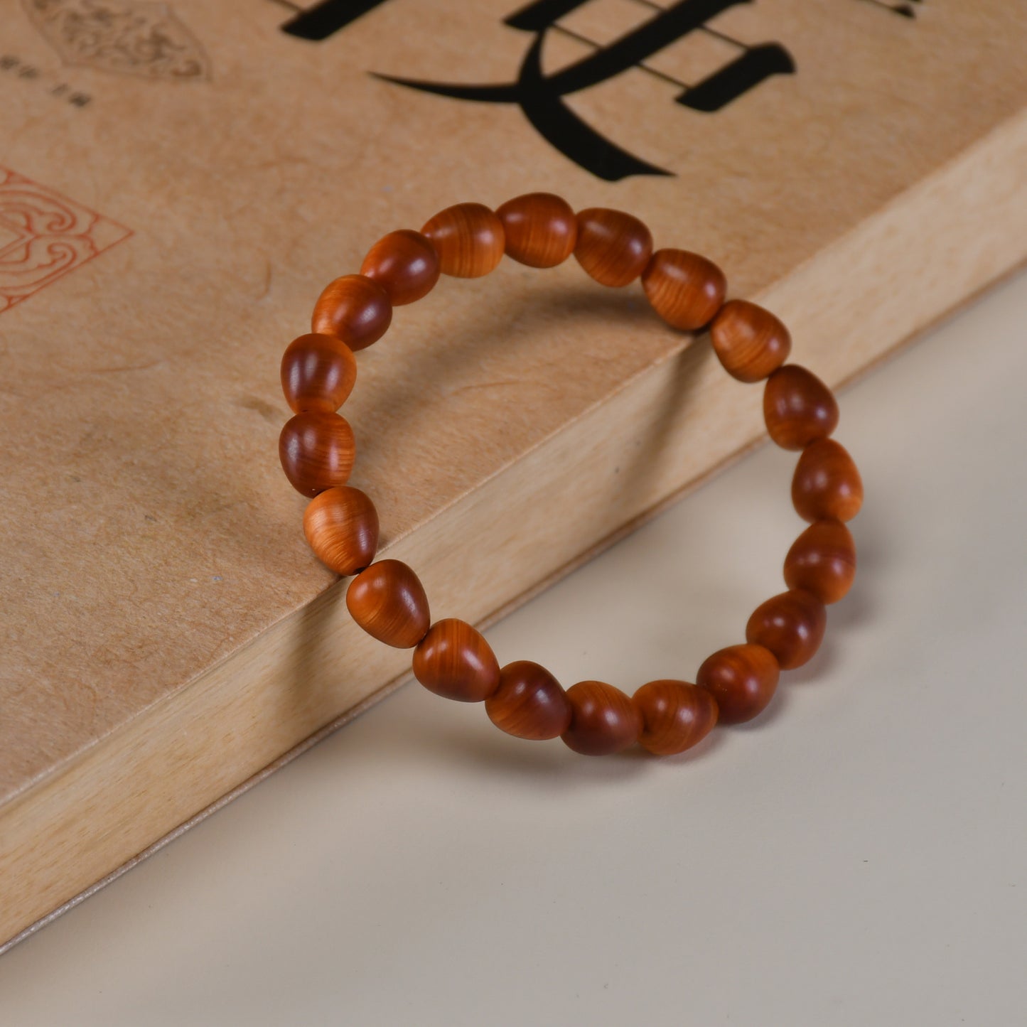 Women's & Men's Arborvitae Lightning Transparent Buddha Beads Live Studio Drainage Temple Bracelet