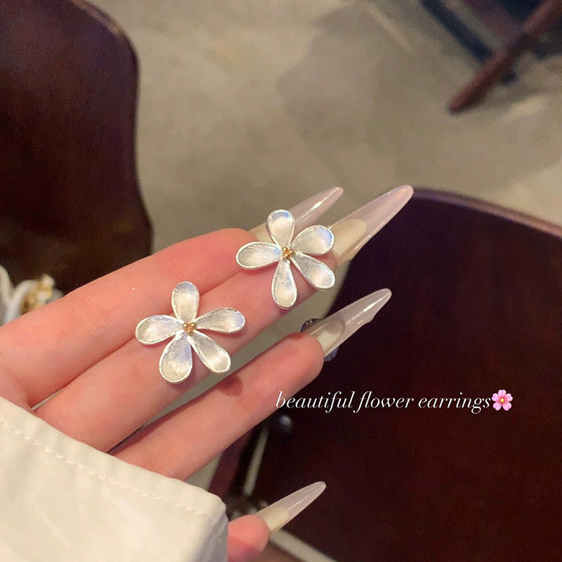 Daisy Flower Sweet Temperament Entry Lux High-grade Texture Korean Earrings