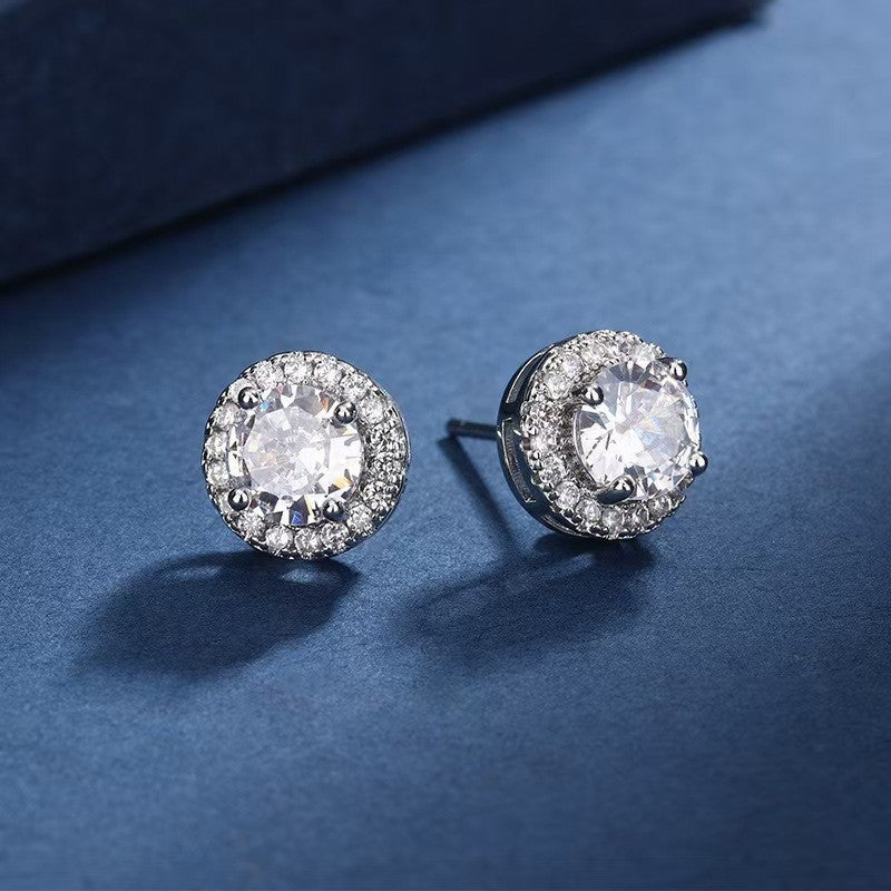 Streaming On Simulation Moissanite Ear Eight Hearts Arrows Earrings