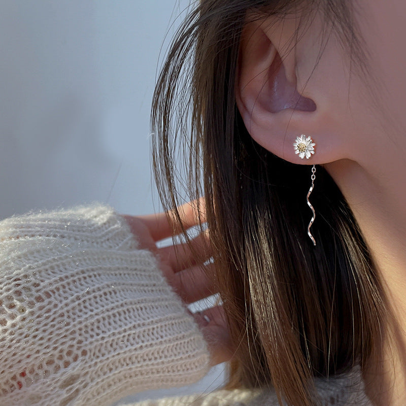 Wave Feeling Small King Whyte Flower Ear Line