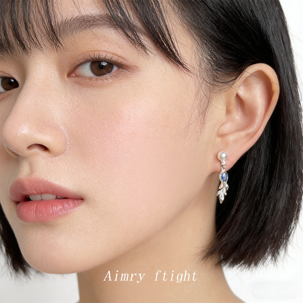 Women's Fashion High Sense Aquamarine Zircon Goldfish Simple Style Elegant Rings