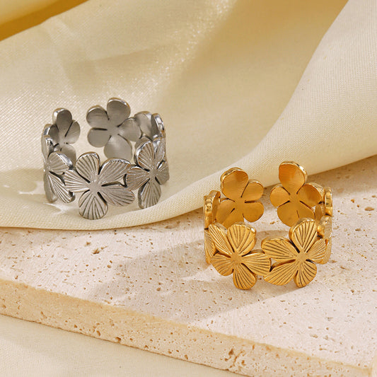 Women's Titanium Steel Flower French Retro Gold-plated Rings