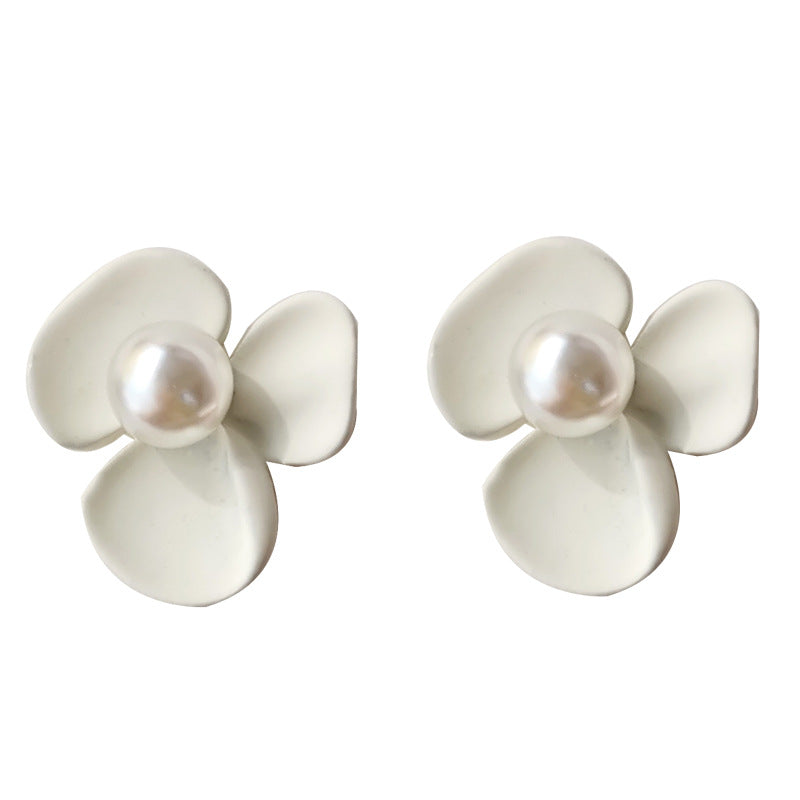 Needle Vintage White Flower Trendy Style Earrings