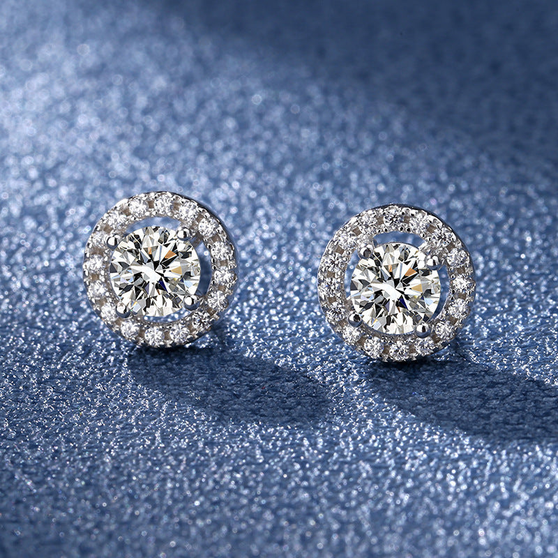 Live Simulation Moissanite Female With Hearts Sterling Stud Earrings