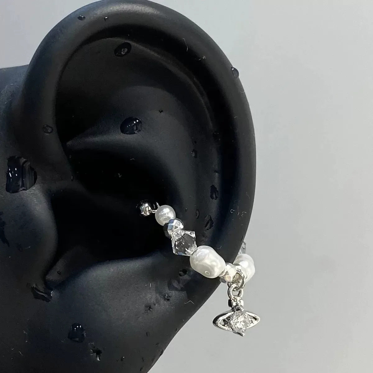 Women's Sier Round Simple Inlaid Saturn Pearl Titanium Steel Screw Ear Earrings