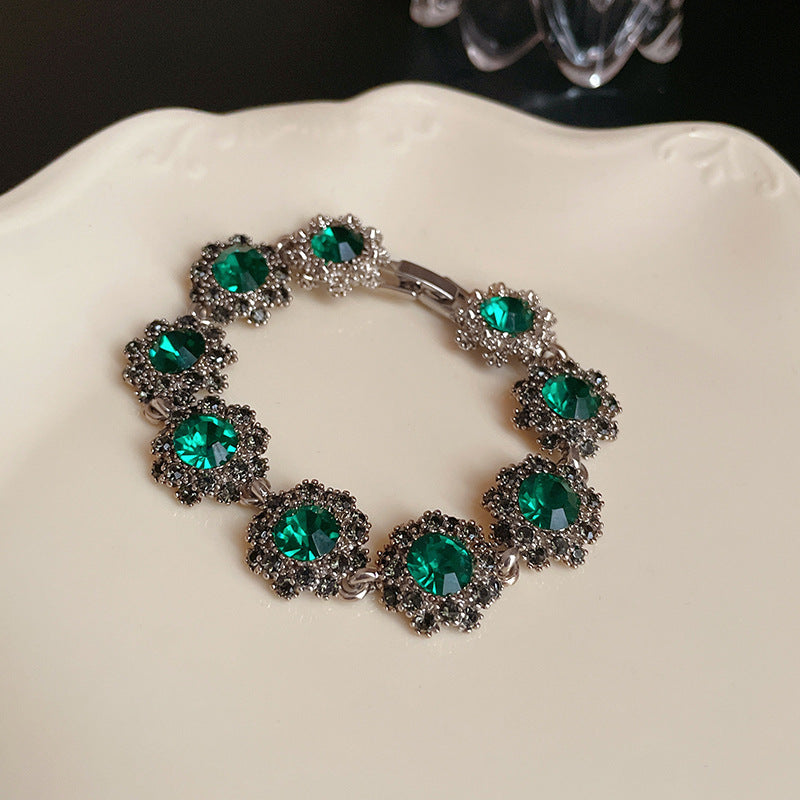 Women's Micro Glass Bead Lace French Vintage Court Necklace