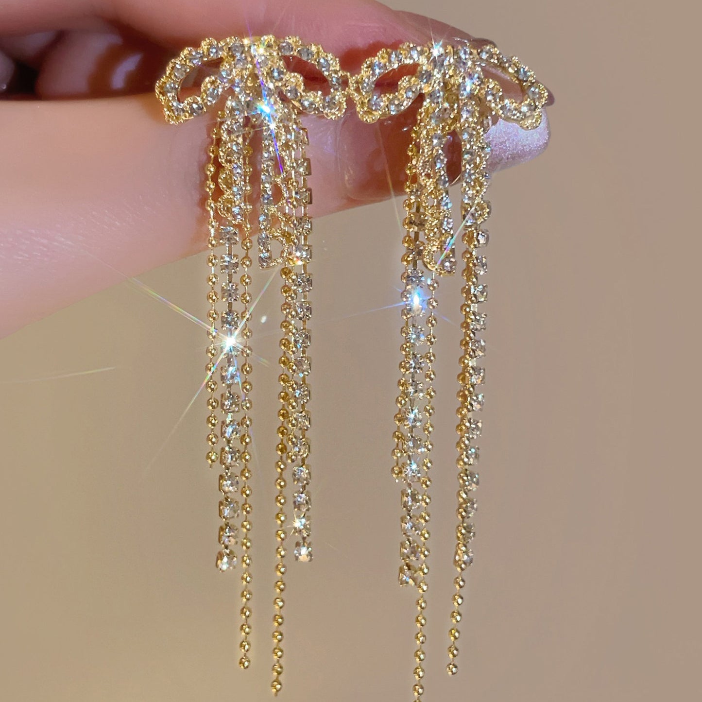Women's French Retro Lace Strap Bow Fashion Design Rings