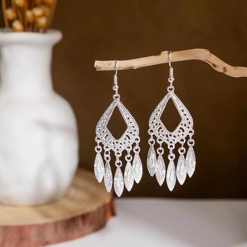 Miao Sier Personality Hollow Out Leaf-shaped Fashion Earrings