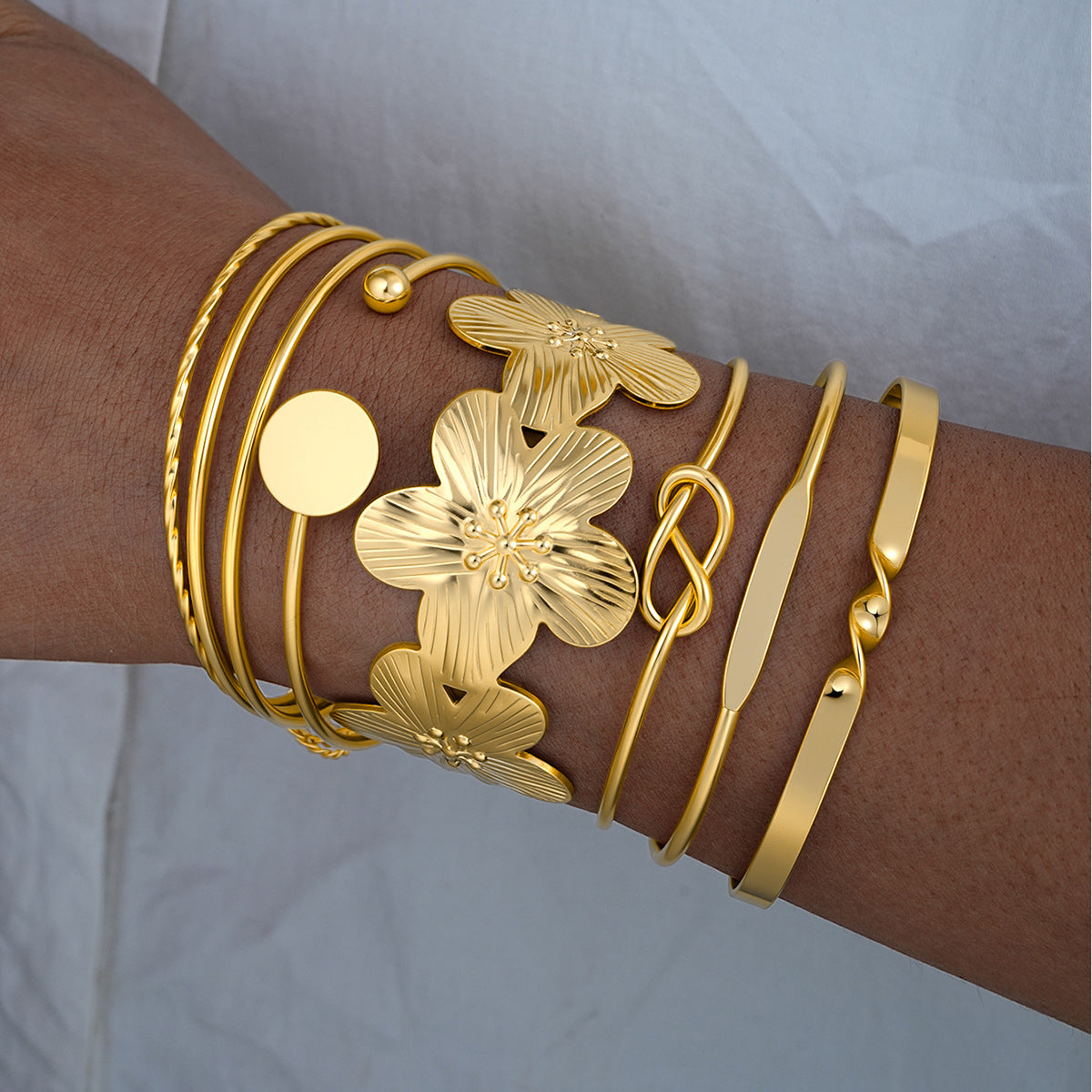 Leaves Glossy Irregular With Personality Stripes Bracelets