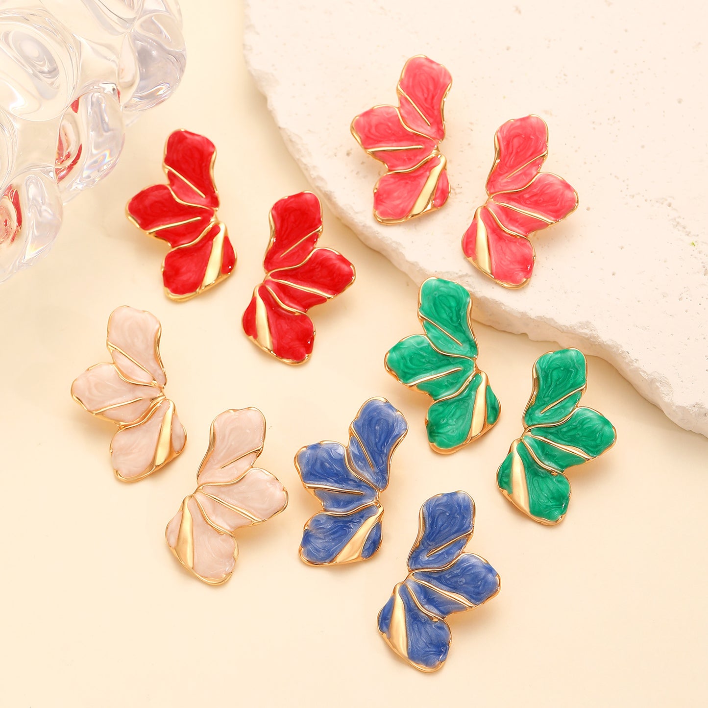 Women's Ruffled Oil Dripping Pleated Ear Cream Sweet Style Flower Enamel Stud Earrings