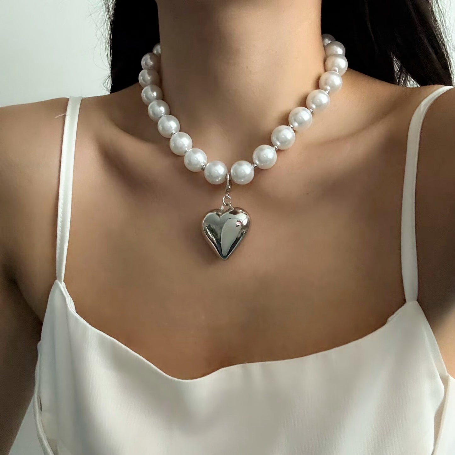 Women's Exaggerated Big Round Bead Punk Short Necklace
