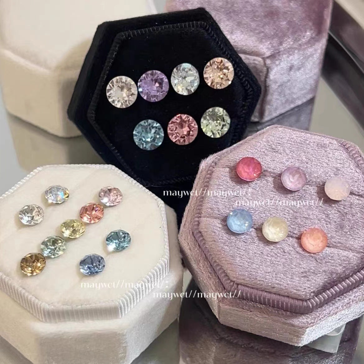 Round Diamond Titanium Steel Screw Ear Stud Earrings