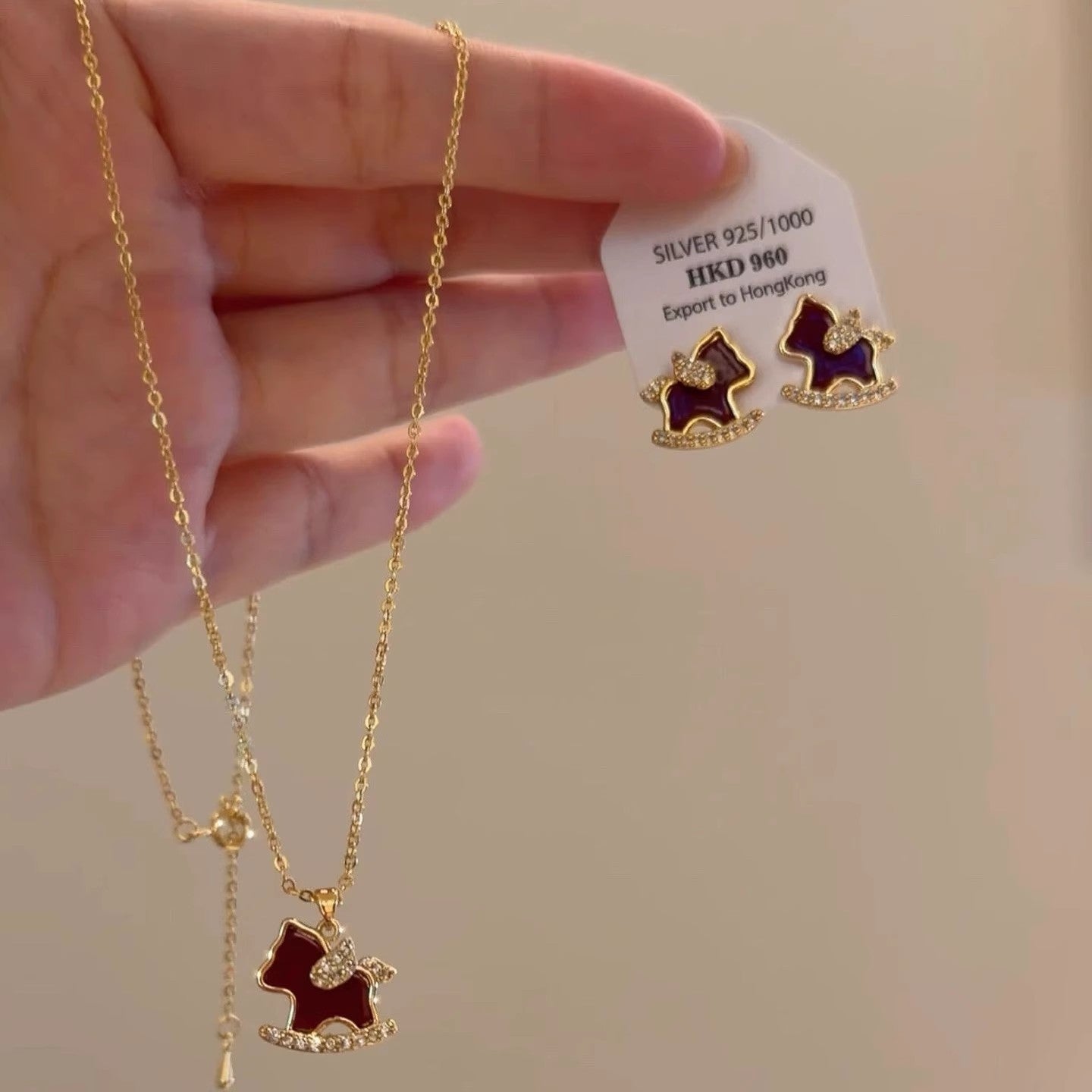 Red Glaze Rhinestone Pony Life Temperament Clavicle Chain Necklace