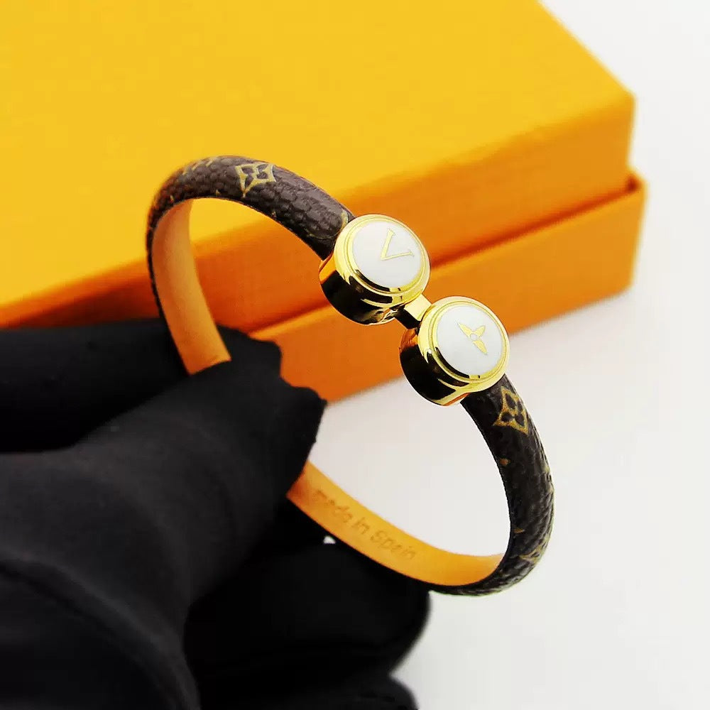 Women's & Men's Leather Wide V-shaped Buckle Affordable Luxury Fashion Couple Simple Bracelets