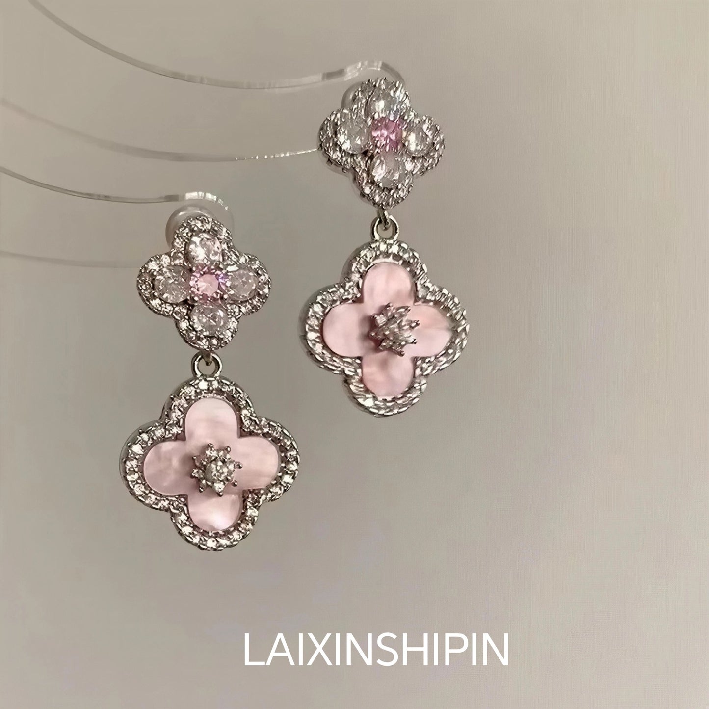 Women's Pink Elegant Clover Fashion Special Interest Light Luxury Design Sense Necklace