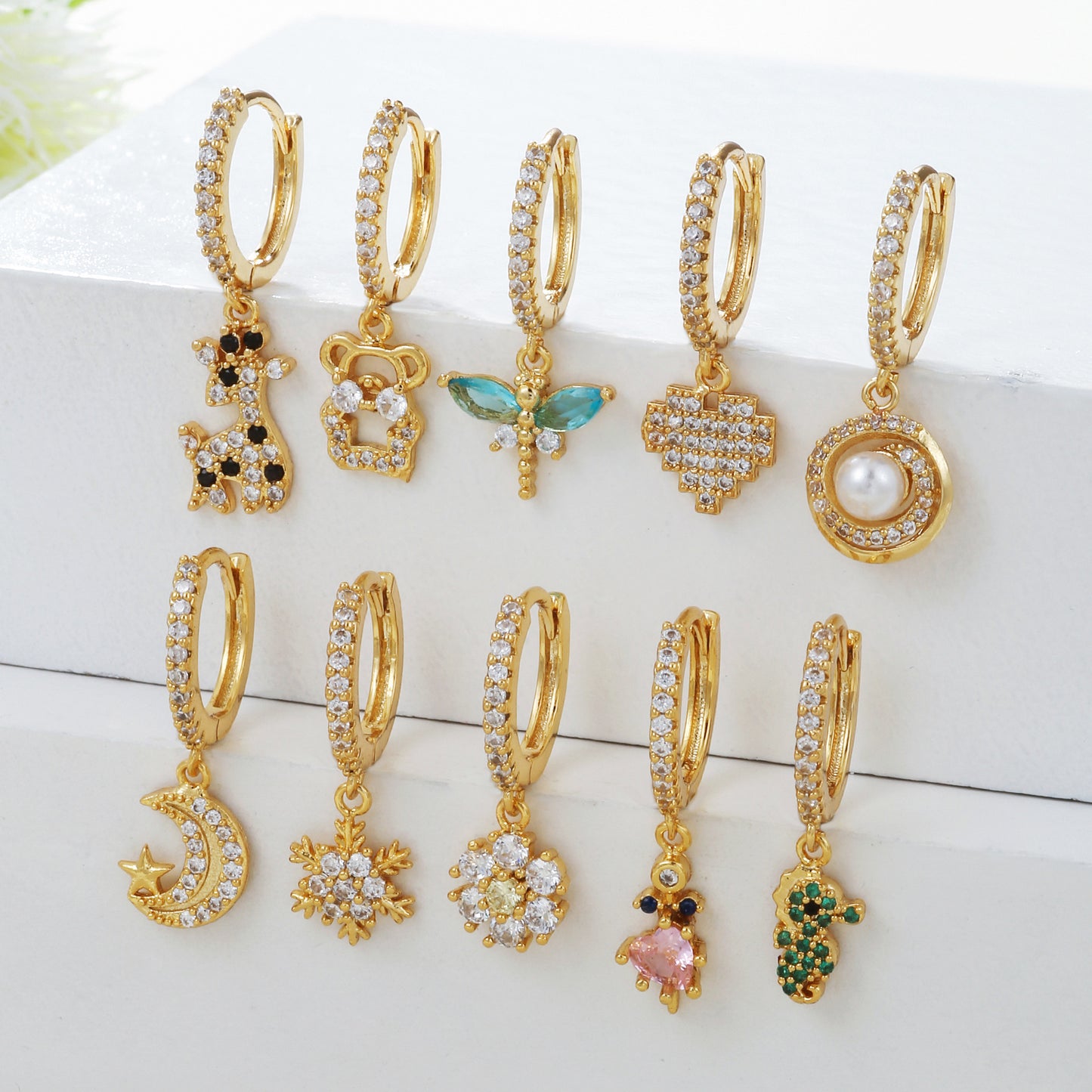 Micro Inlaid Zircon Personalized Love Heart-shaped Design Cold Ear Buckle