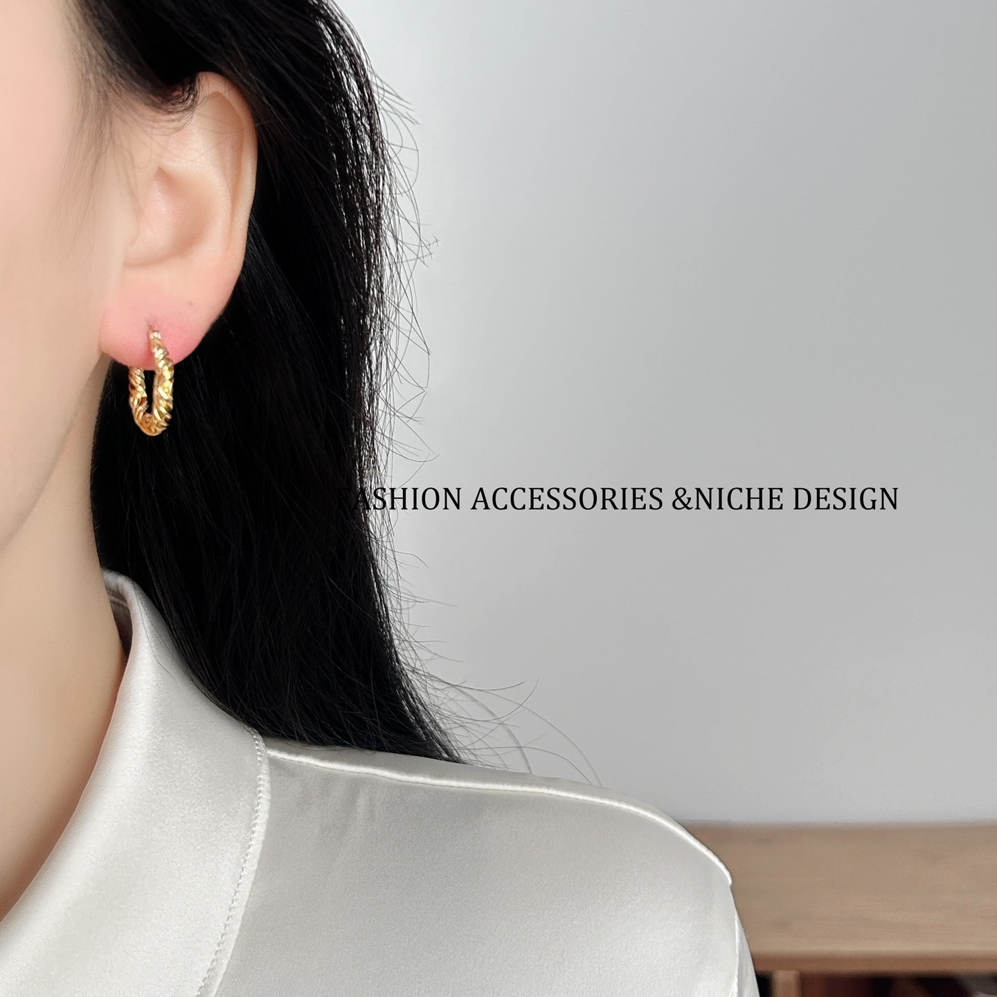Women's Korean Style Personalized Twisted Line Woven Clip Fashion Ear Buckle