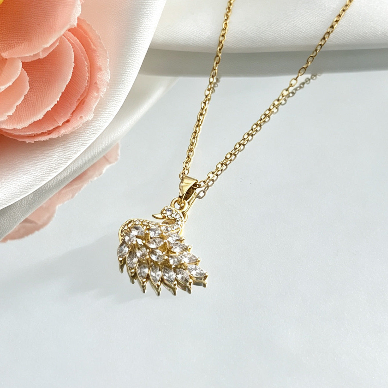 Women's Swan Light Luxury High-grade Clavicle Chain Elegant Necklace