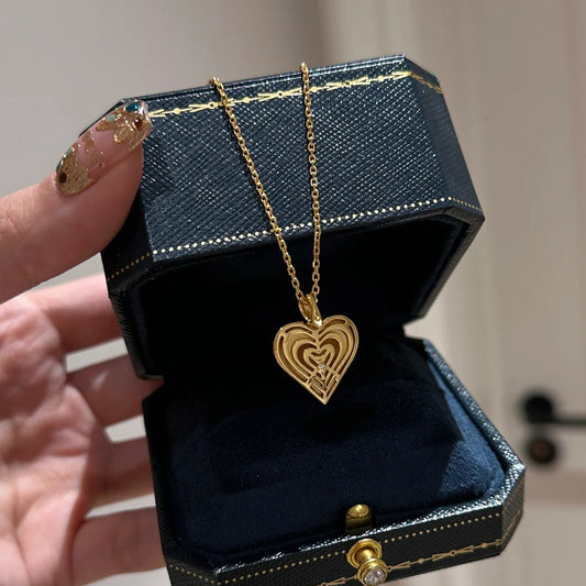 Women's Style Heart-shaped Special Interest Light Luxury Stylish Pendants