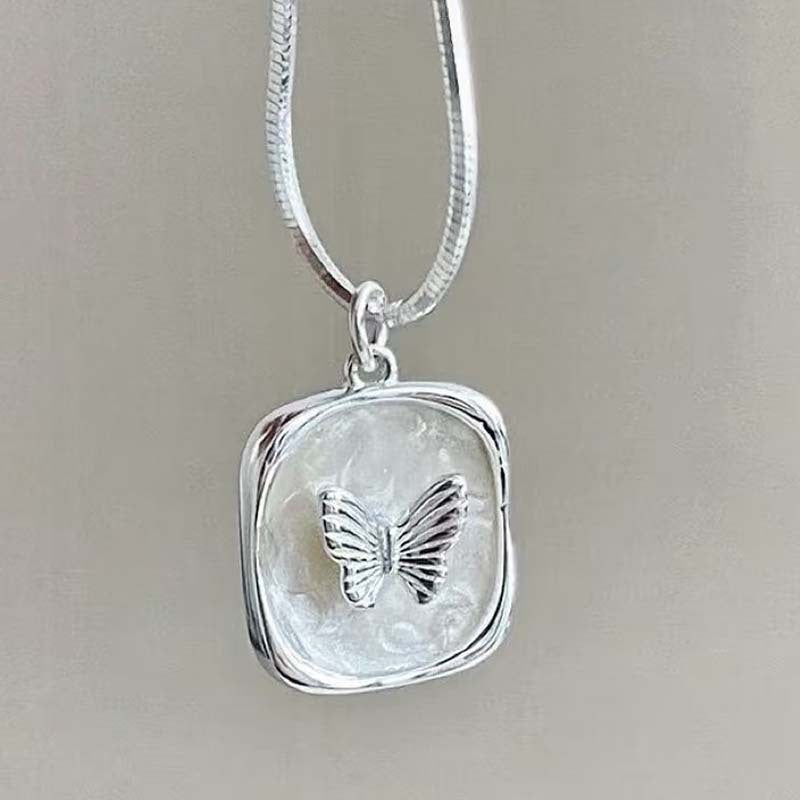 Fashion Relievo Butterfly Shadow Dream Finding Square Plate Female Simple Necklace
