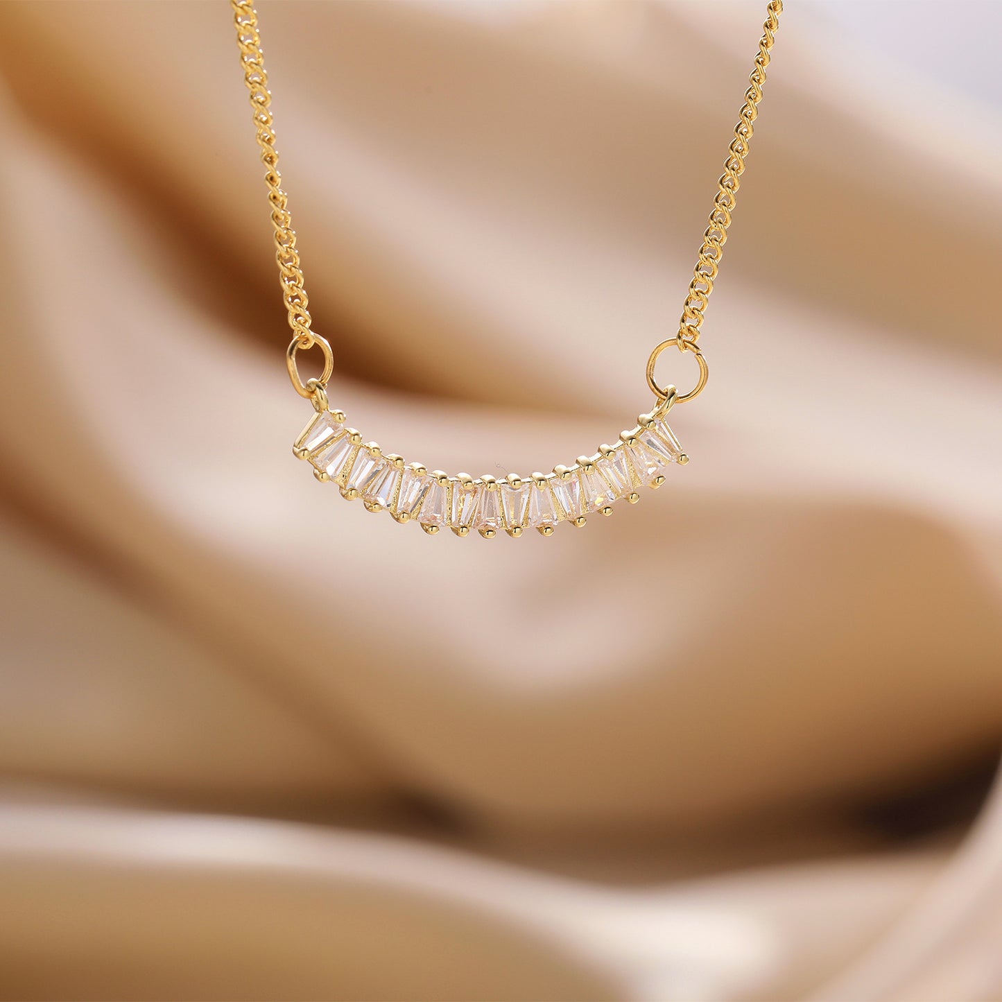 Women's Elegant Special Interest Light Luxury Clavicle Chain Necklaces