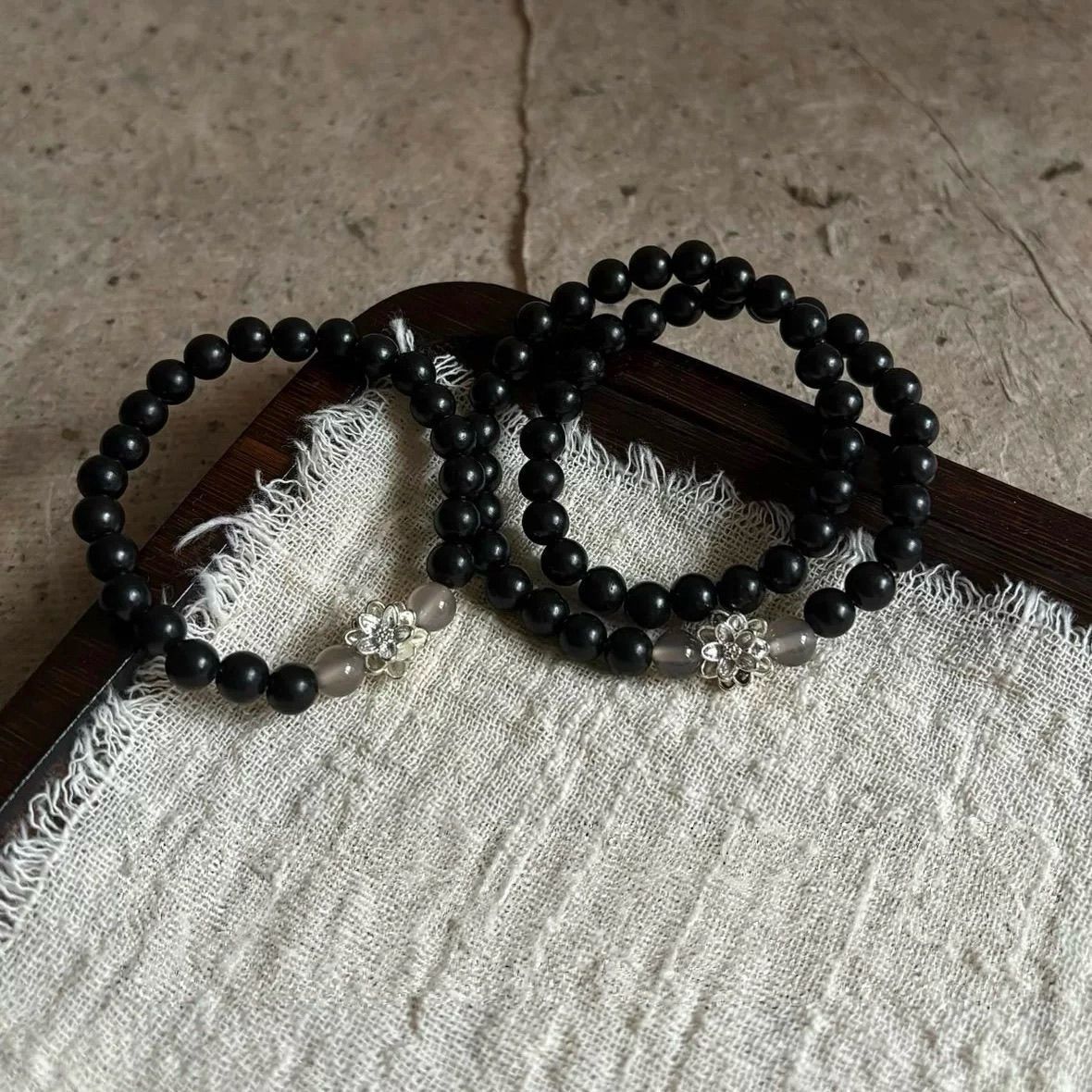 Women's Chinese Style Blackwood Lotus Sier Natural Gray Agate Beaded Bracelets