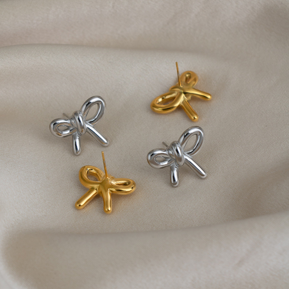 Fashion Sweet Mini Bow Stainless Steel Vacuum Gold Stud Earrings