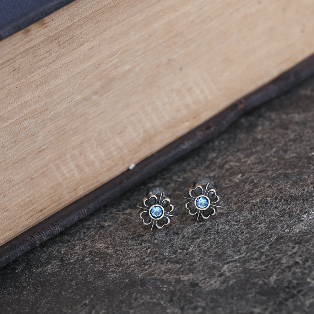 Distressed Sterling Sier Four-leaf Flower Female Blue Pope Cross Rings