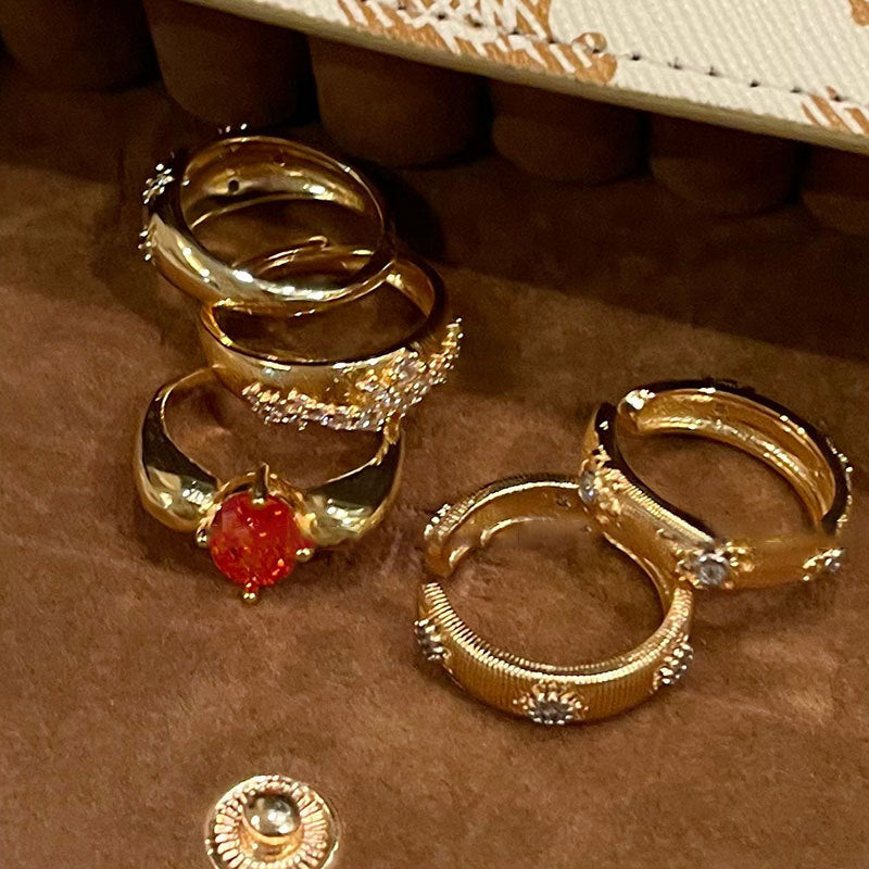 Vintage Court Style Textured Zircon Golden Rings