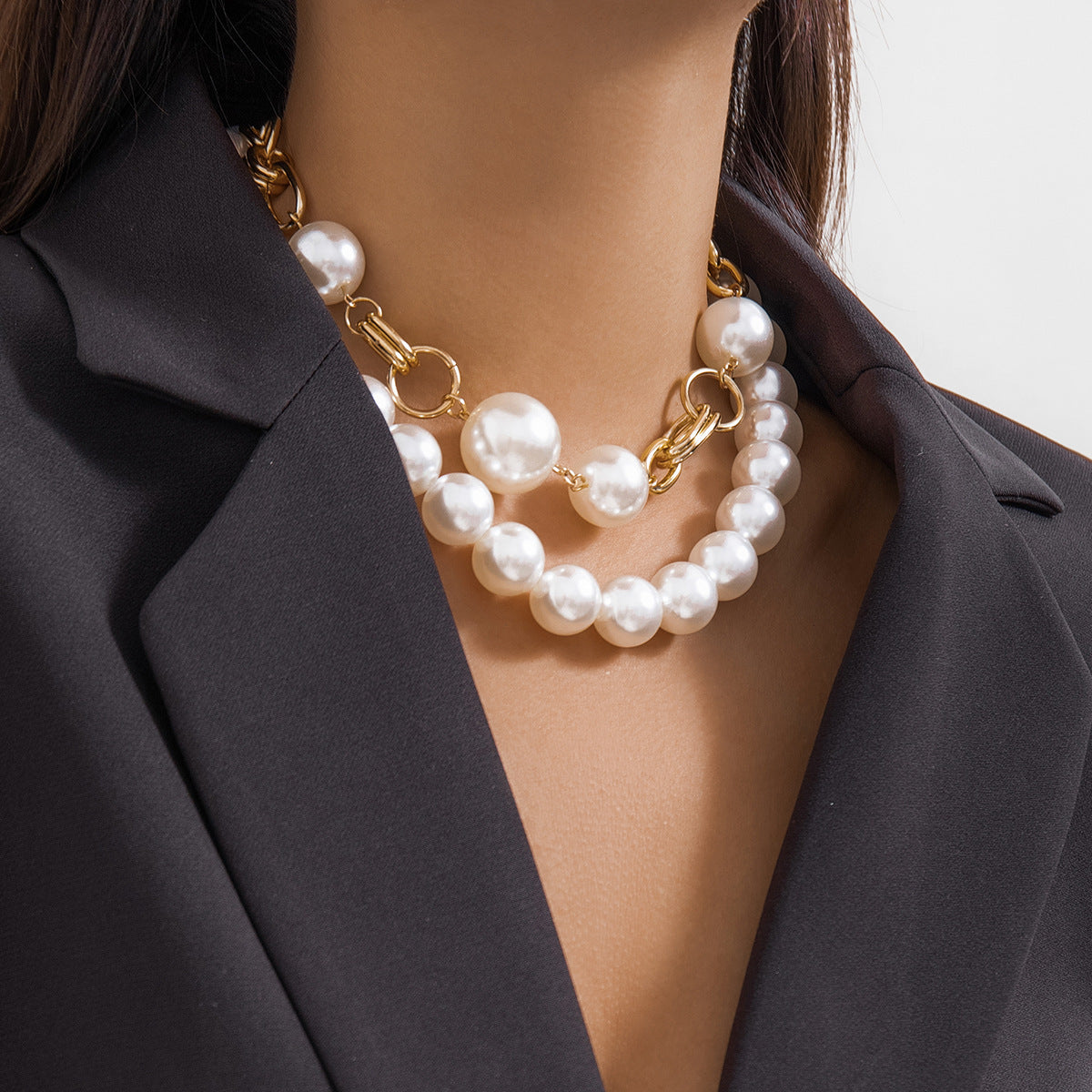 Suit Collar Vintage Punk Style Imitation Pearl Short Clavicle Necklaces