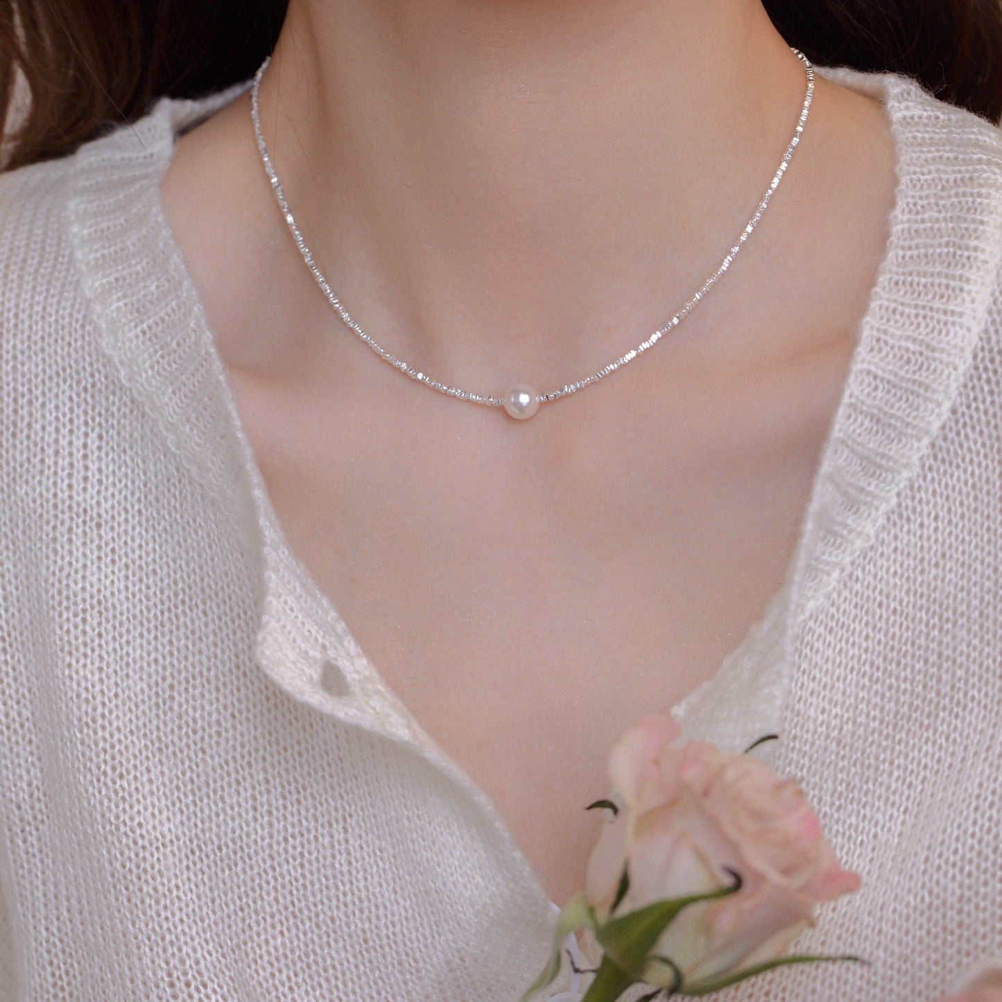 Women's Pearl With Broken High-grade Niche Clavicle Necklaces