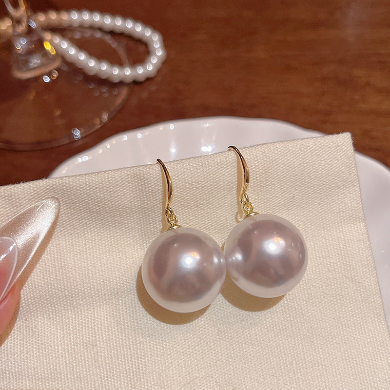 Joker Large Pearl Female Commuter Niche High Stud Earrings