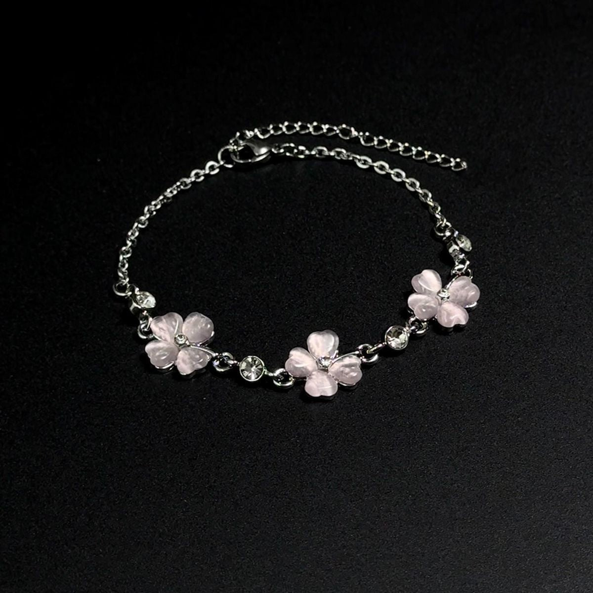 Gold Rhinestone Design Adjustable Simple Commuter Bracelet