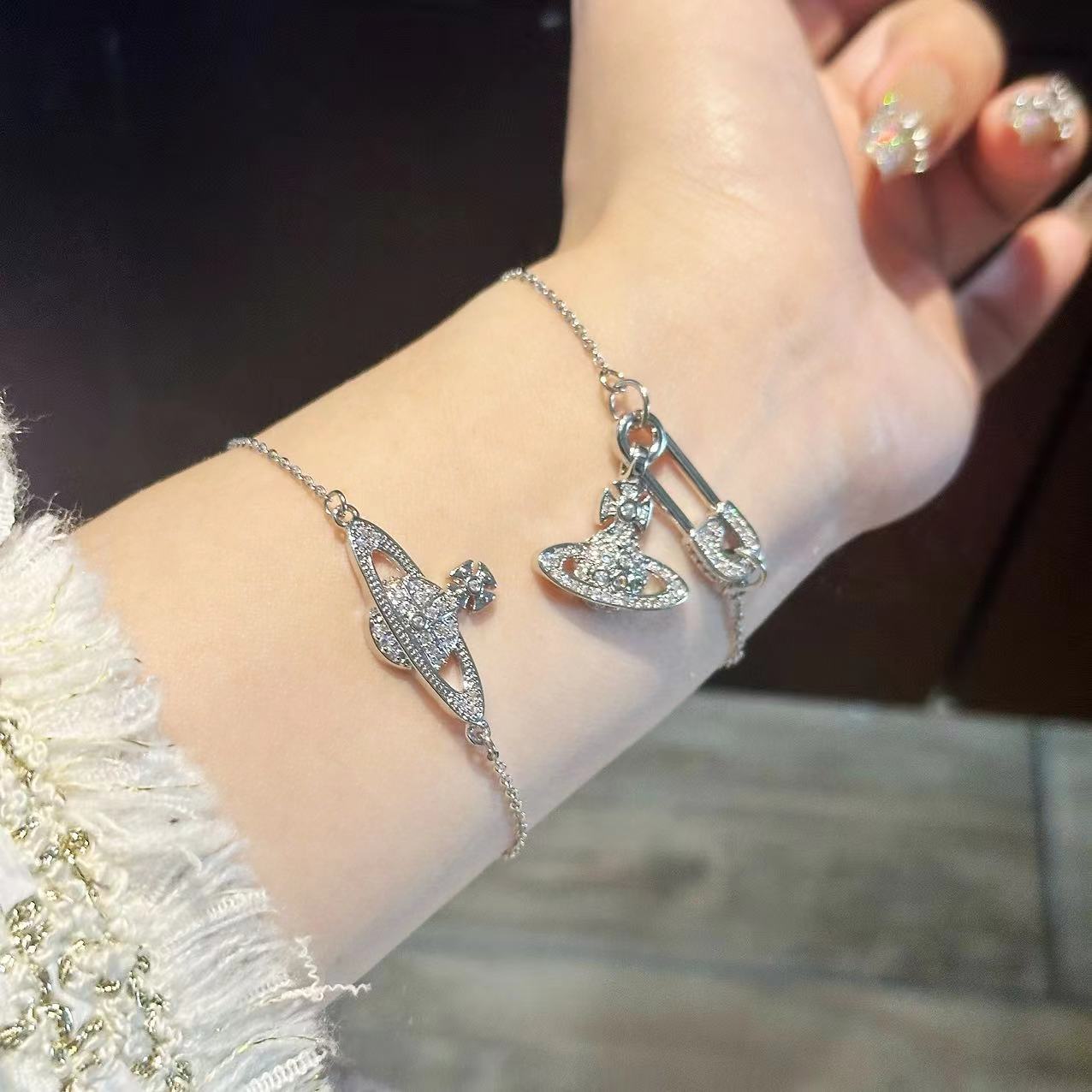 Pin Exquisite Light Luxury Sparkling Full Rhinestone Design Niche High Bracelets