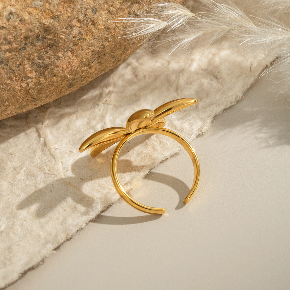 Stainless Steel Glossy Flower Open Gold High-grade Ring