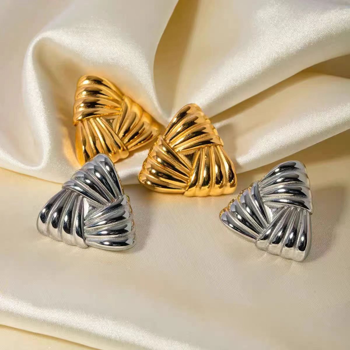 Fashion Geometry Pattern Metallic Triangle Striped Personalized Earrings