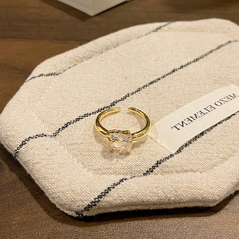 Gilding Simple Female Light Luxury Minority Ring
