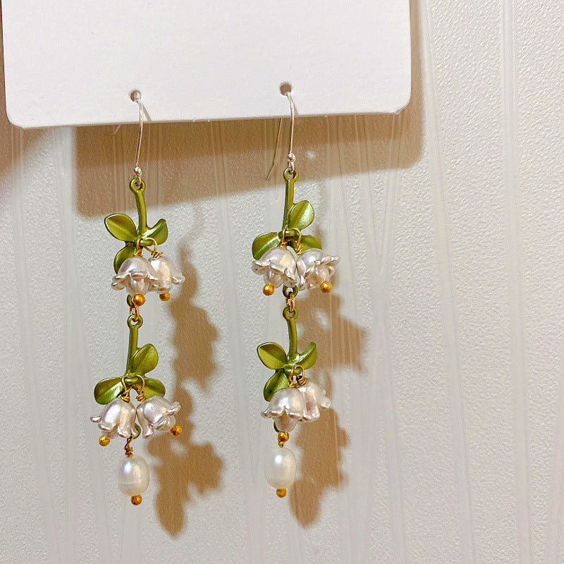 Women's Mori Style Lily Grass Pearl Sier Pin Earrings