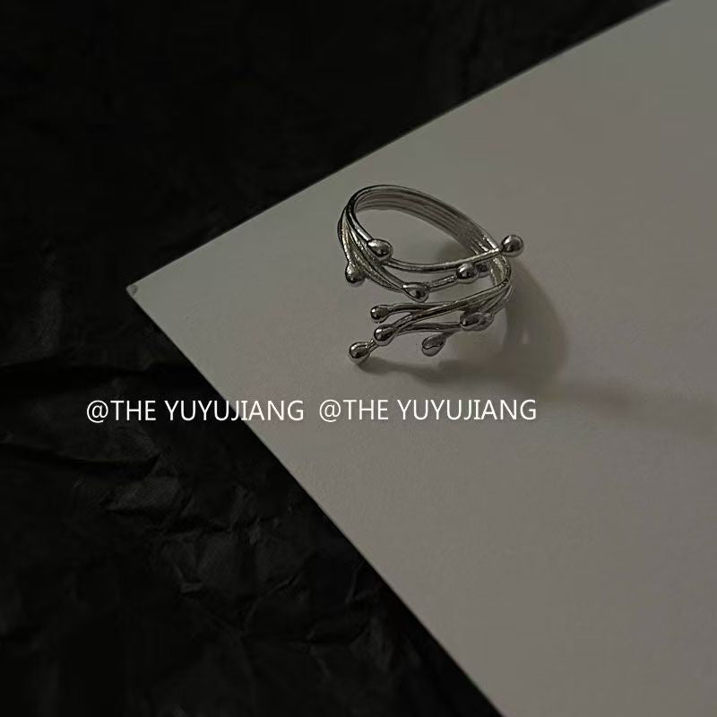 Women's & Men's Color Sier Plated Design Simple Flowing Spark Bone Joint Ring