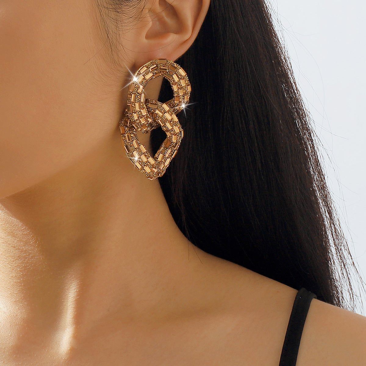 Entry Lux Full Diamond Hollow Exaggerated Geometry Chain Earrings
