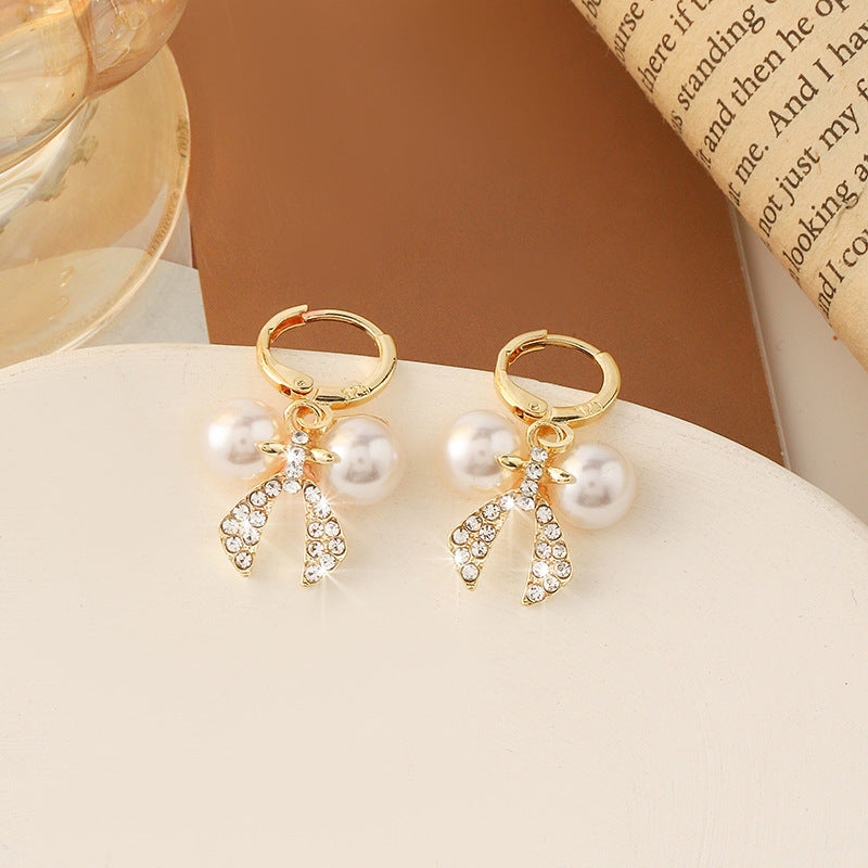 Simple Retro Sier Needle Pearl High Sense Ear Earrings