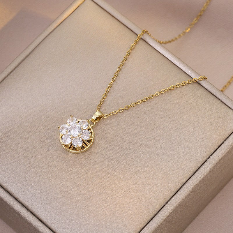 Female Minority Fashion Design Rotating Bauhinia Zircon Flower Necklace