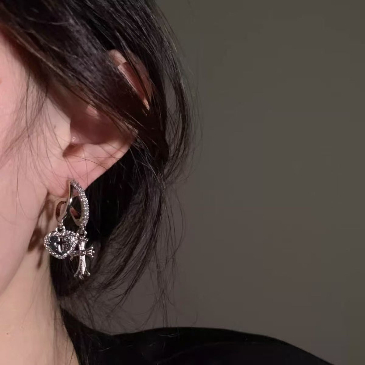 Women's Sweet Cool Diamond Lovely Cross High-grade Cold Style Personality Earrings